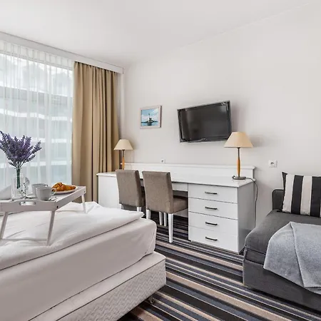 公寓 Arka Spa Deluxe Apartament 423 By Renters *